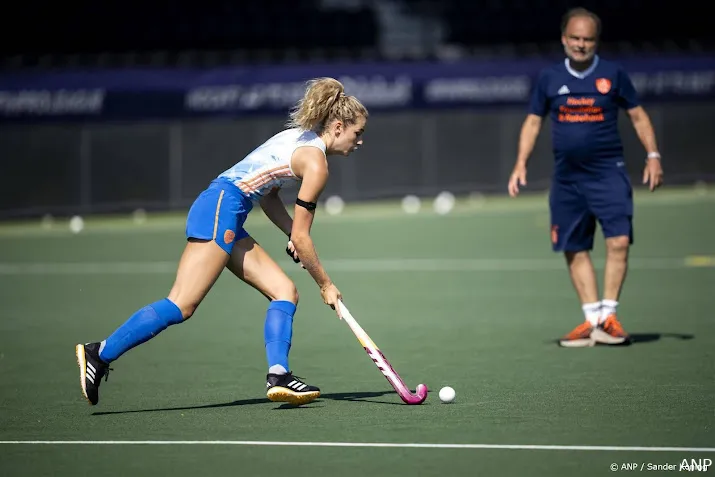 hockeysters oranje scoren zes keer in uitzwaaiwedstrijd