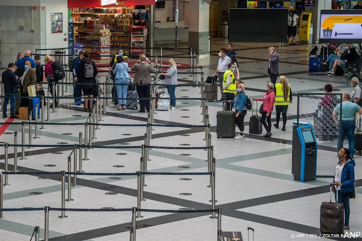 hongarije koopt luchthaven van boedapest in miljardendeal