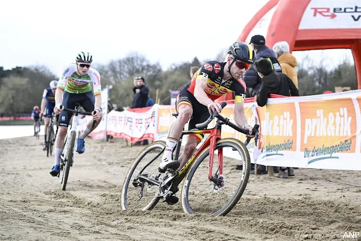 iserbyt wint veldrit brussel maar kan van der haar niet bedreigen