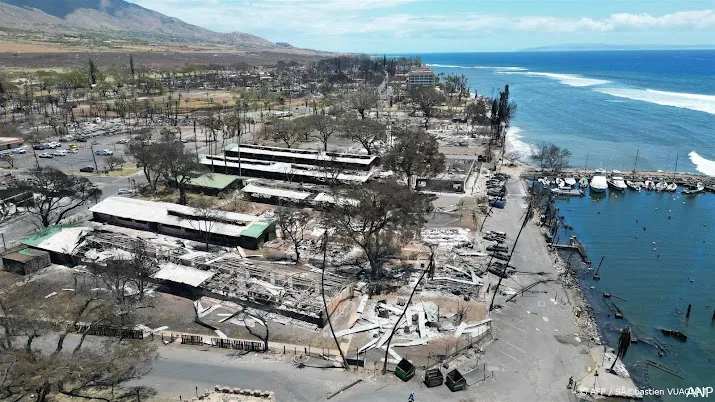 jeff bezos wil 100 miljoen geven aan hawai na bosbranden