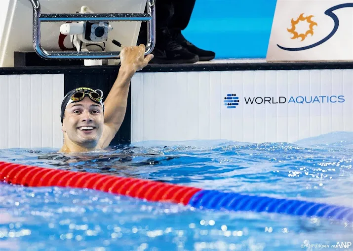 kamminga en corbeau door naar sterk bezette wk finale 100 school