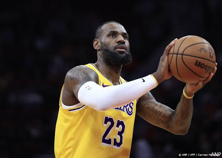 lebron james eerste nba speler die 40 000 punten scoort