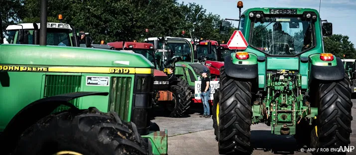 malieveld begint vol te stromen met tractoren voor boerenprotest