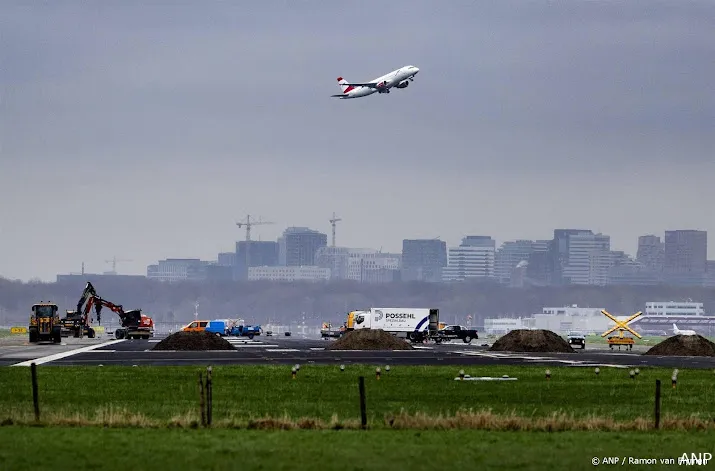 minder nachtvluchten op schiphol ban op luidste vluchten in nacht