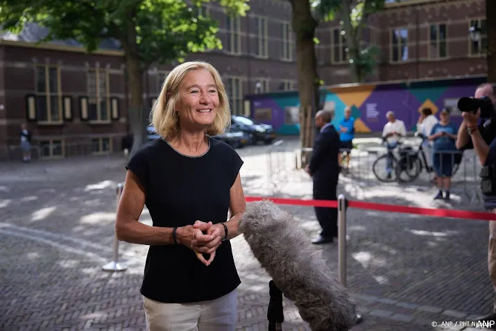 minister ziet nederland als kennisland in grondstoffen
