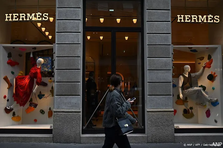 modebedrijf hermes verkoopt meer met name in azie