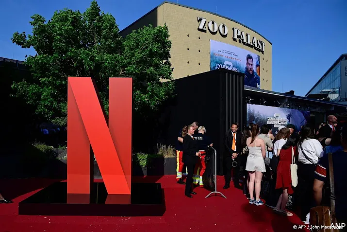 netflix omhoog op wall street na akkoord hollywood schrijvers