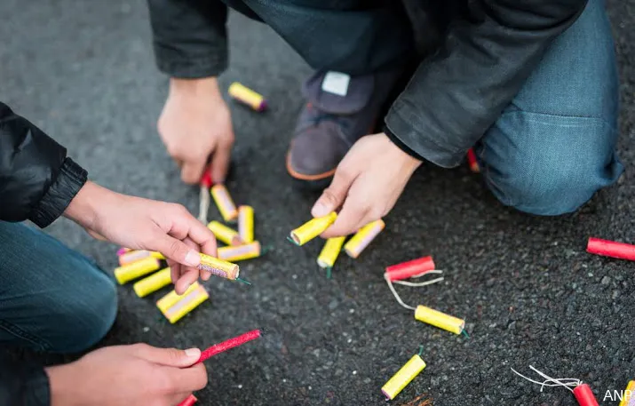 onderzoeksraad verbied vuurpijlen en rotjes