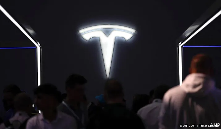 ook directeur personeelszaken tesla opgestapt zeggen bronnen