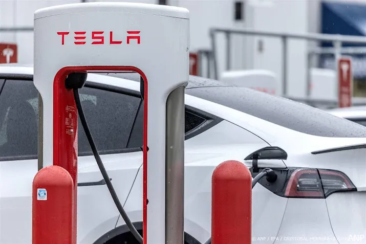 ook zweedse vakbondsleden laadstations doen mee aan staking tesla