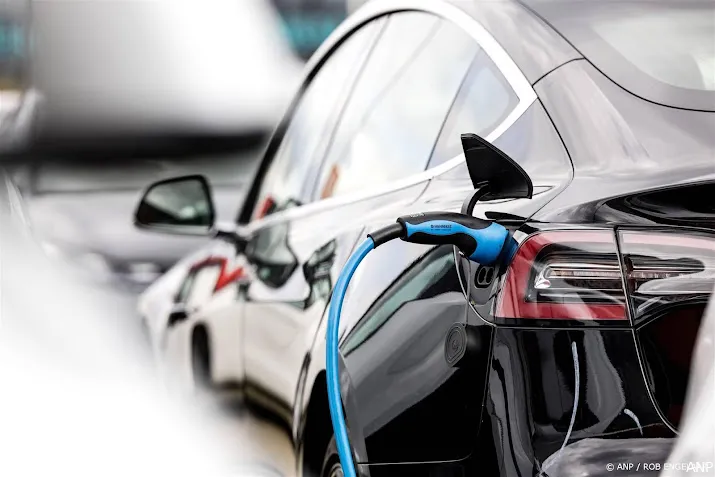 opmars elektrische auto gaat na 2030 versnellen voorziet elaadnl