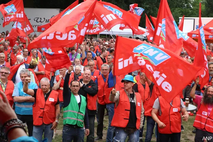 opnieuw staking bij truckbouwer daf