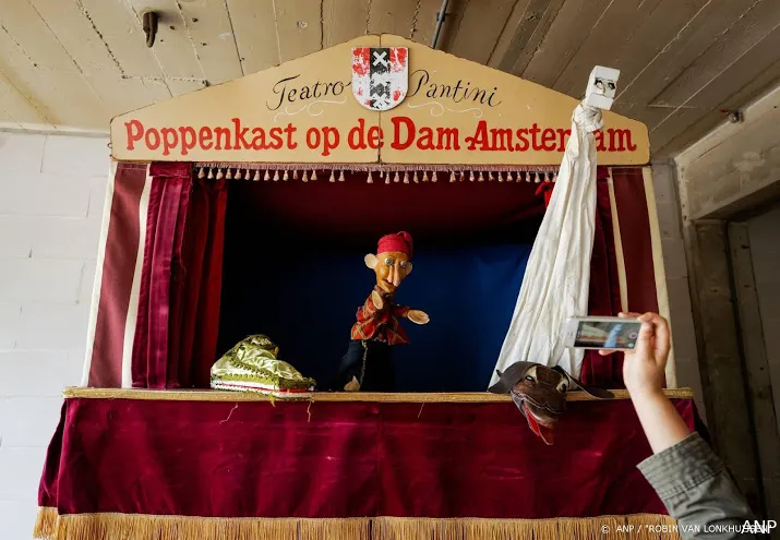 poppenkast op de dam tot 1 september verboden