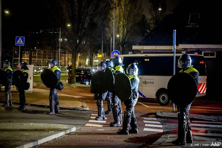 resterende zeven verdachten van rellen den haag langer vast