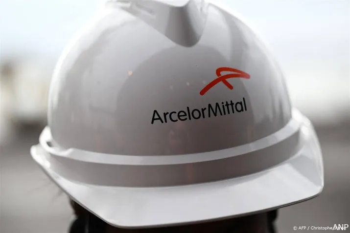 reuters arcelormittal mengt zich mogelijk in strijd om us steel