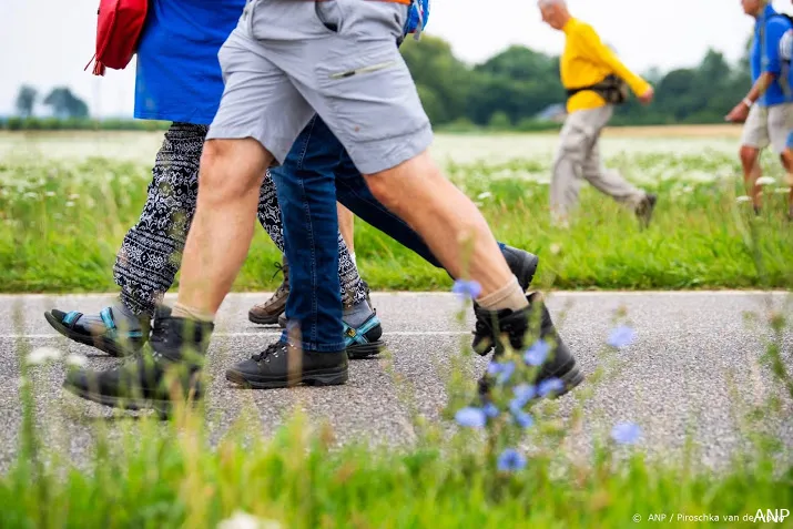 roze woensdag wacht op vierdaagselegioen