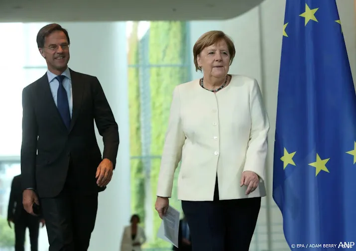 rutte wenst nieuwe bondskanselier scholz succes bedankt merkel