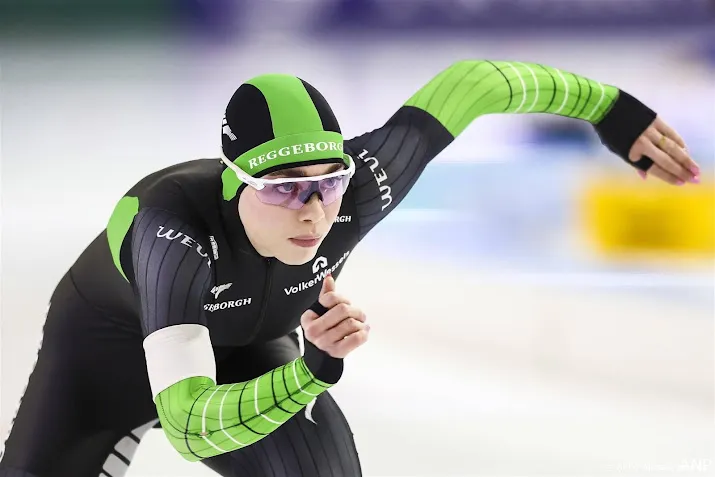 schaatsster fledderus wint eerste 500 meter nk sprint