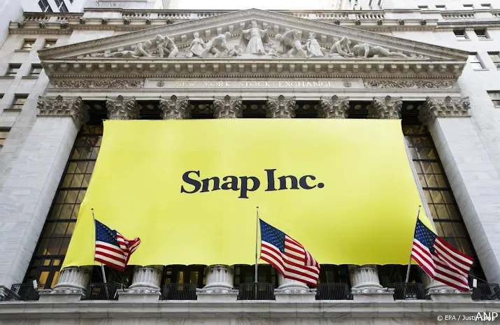 snap keldert op wall street na tegenvallende groei