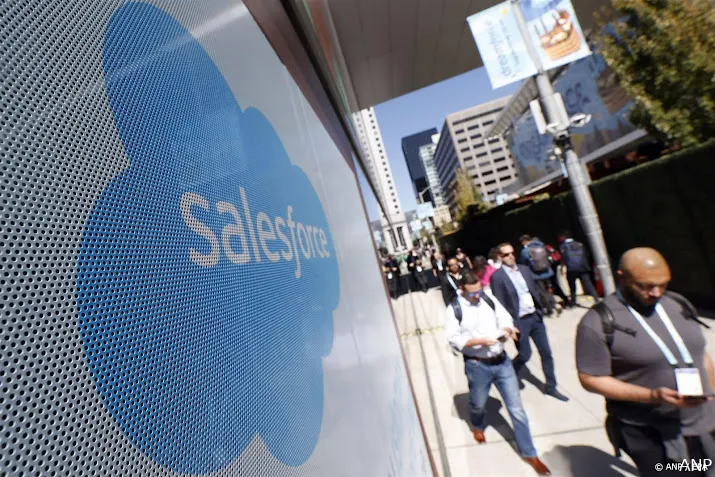 softwaremaker salesforce stijgt flink op wall street