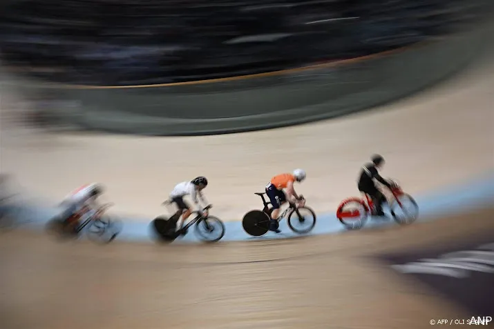 sprinter quintero houdt lavreysen af van veertiende wereldtitel