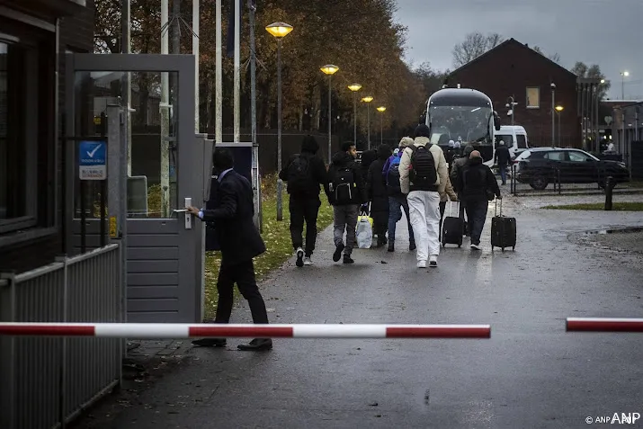 stadskanaal en groningen helpen ter apel bij opvang asielzoekers