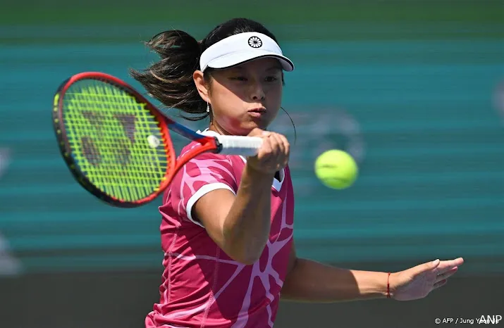 tennisster hartono naar hoofdtoernooi in osaka