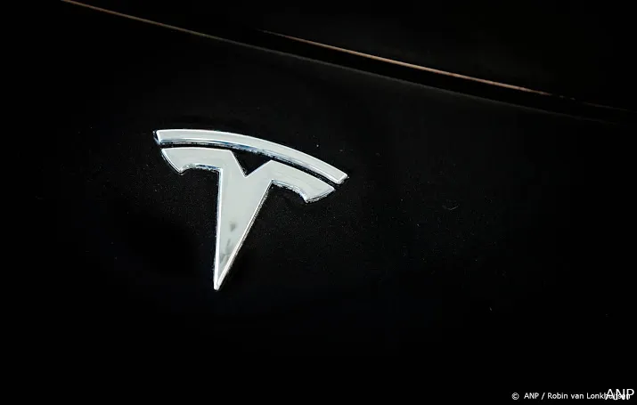 tesla koopt accumaker maxwell technologies