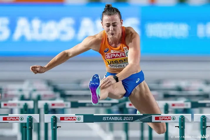 titelverdedigster visser als snelste door op 60 meter horden