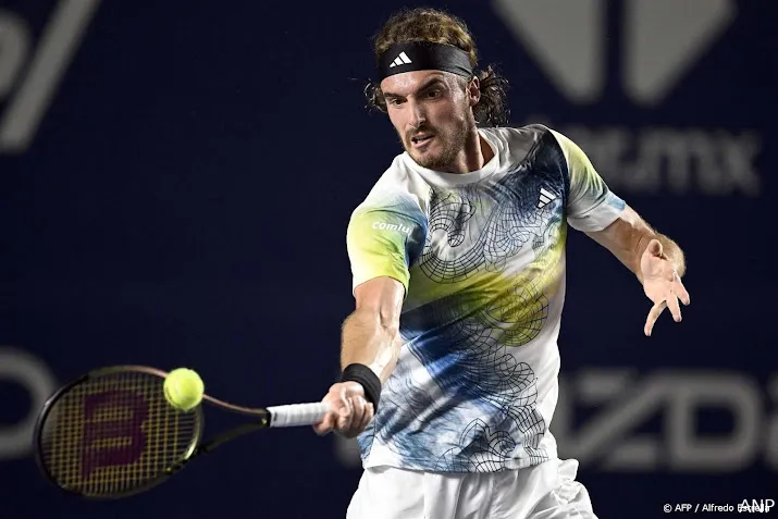 tsitsipas na eerste toernooizege van 2023 direct klaar in toronto