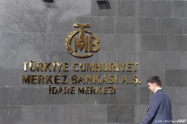 turkse centrale bank verhoogt rente naar 50 procent