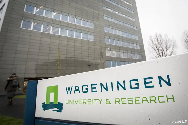 universiteit wageningen doet aangifte om leus bij protest