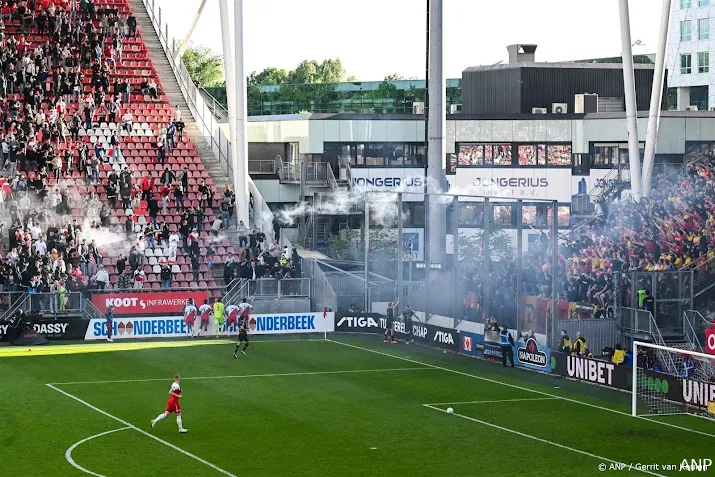 utrecht wil schade bij galgenwaard op relschoppers verhalen