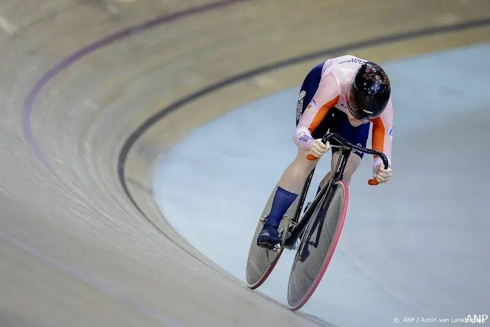 van de wouw mist net medaille op 500 meter tijdrit wk baan