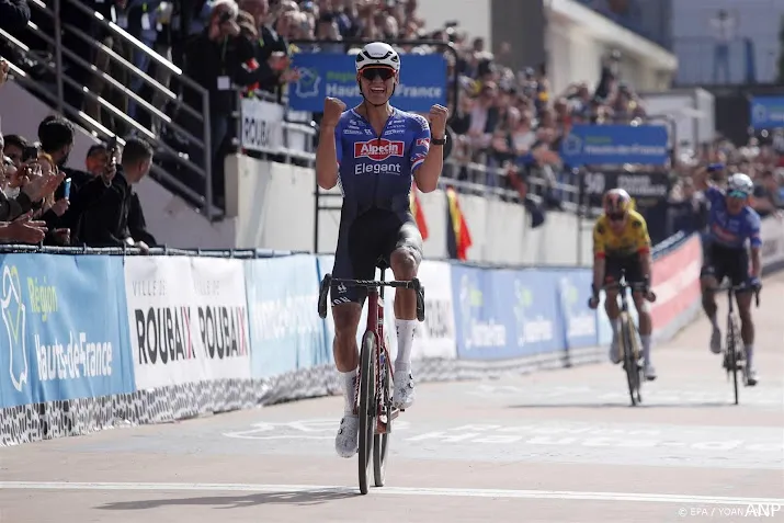 van der poel geniet van zijn mooiste wielervoorjaar ooit