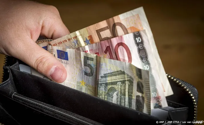 veel minder valse eurobiljetten aangetroffen in nederland