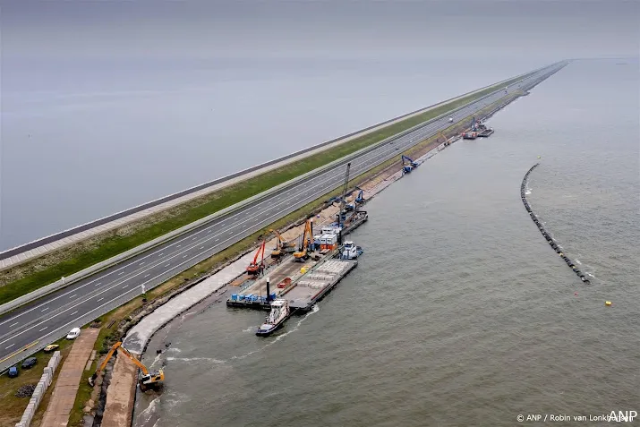 verkeer kan weer over afsluitdijk storing nog niet verholpen