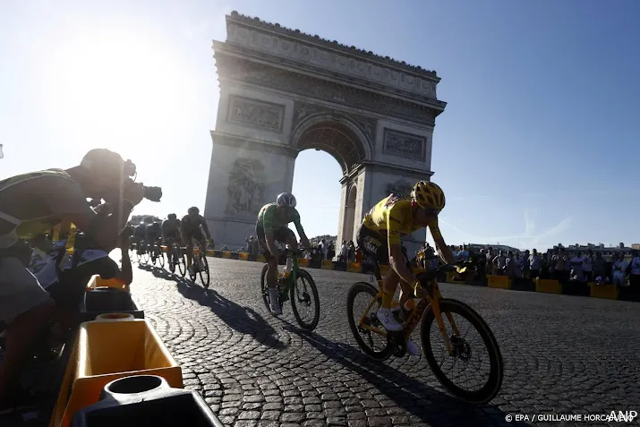 vingegaard bezorgt jumbo visma eindzege in tour de france