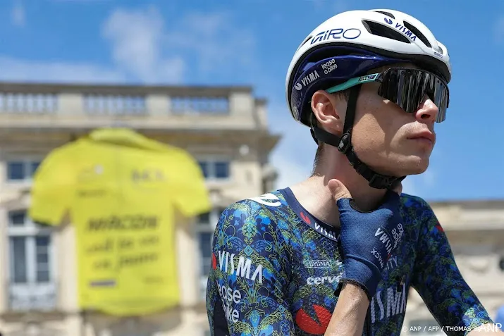 vingegaard kent parcours tijdrit in tour alleen van videobeelden