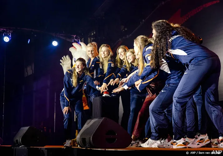 volleybalsters van start op wk in arnhem tegen kenia