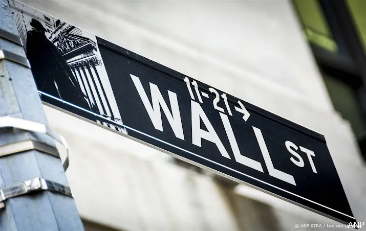 wall street sluit met winst grote banken lager na cijfers