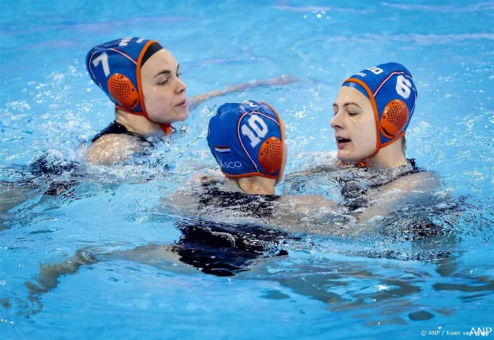 waterpolosters verliezen in finale waterpolo cup van spanje