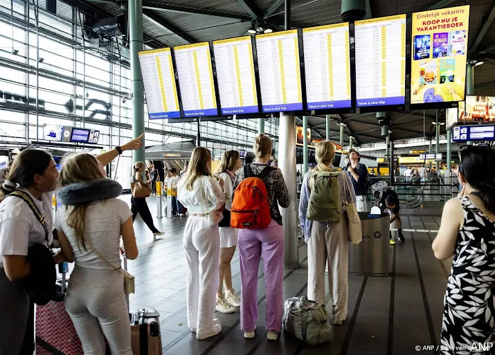 zeer grote drukte op schiphol door computerstoring