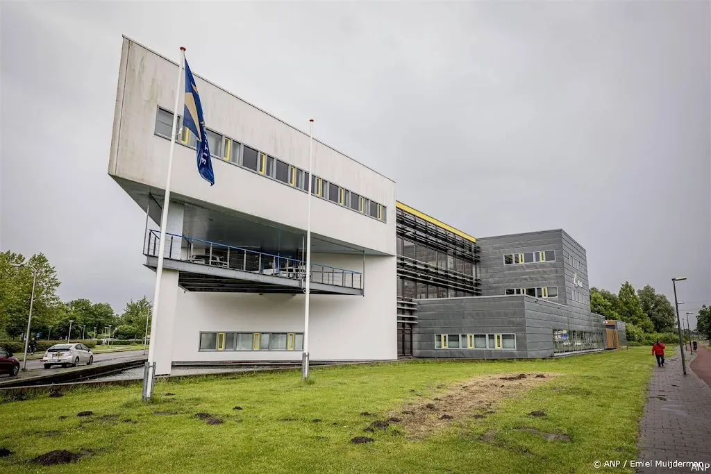 anp130624097 1