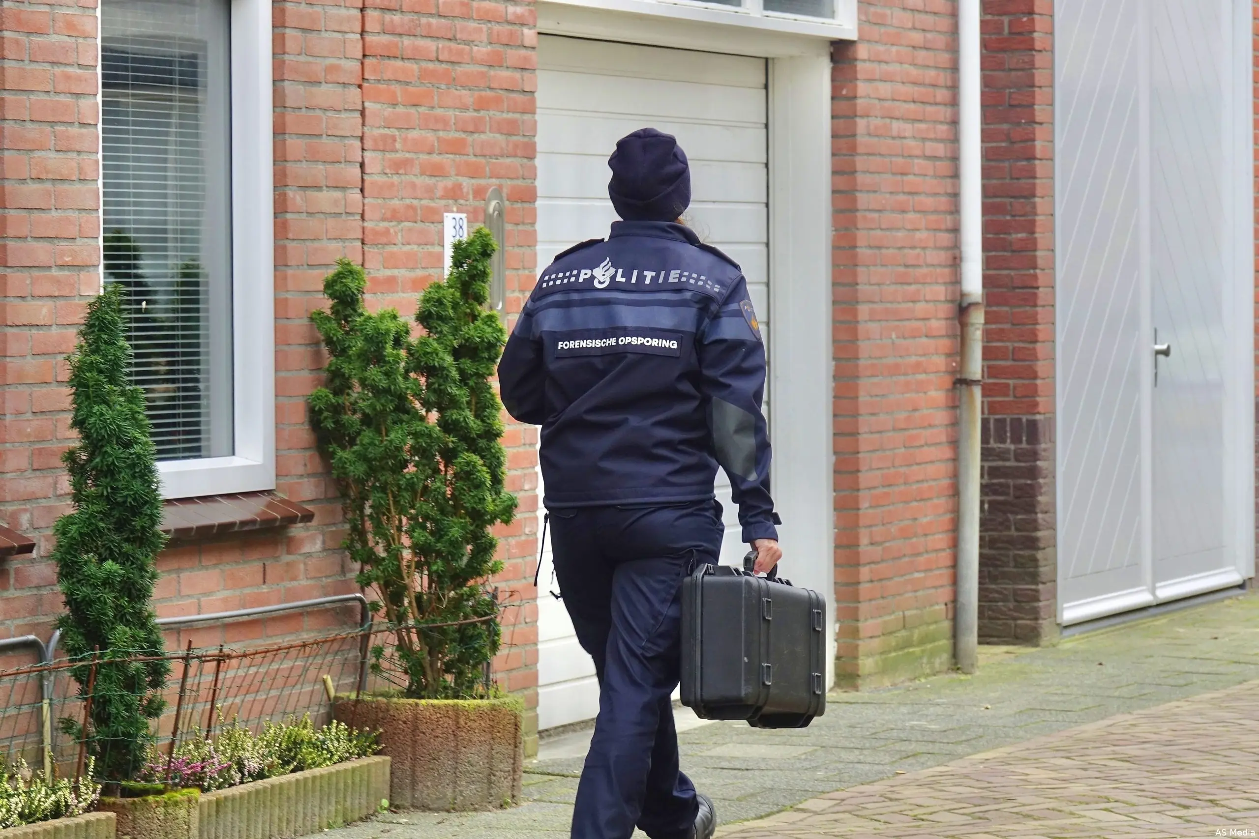 explosief materiaal aangetroffen na overlijden persoon in den helder4 scaled