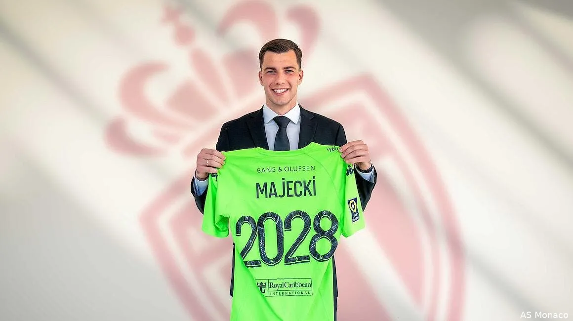 majecki prolonge jusqu en 2028 a l as monaco radoslaw majecki 376103