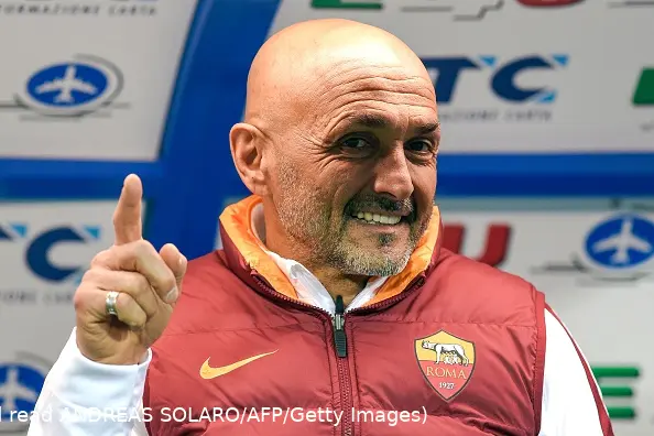 spalletti ditino alto minaccioso