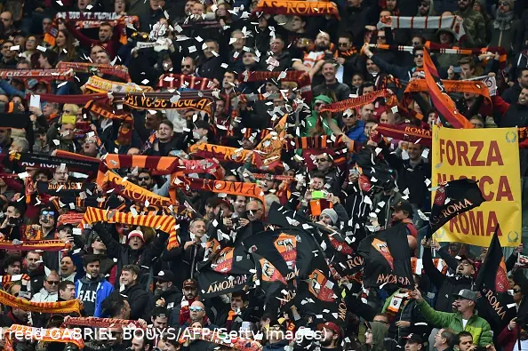 sciarpata tifosi roma napoli