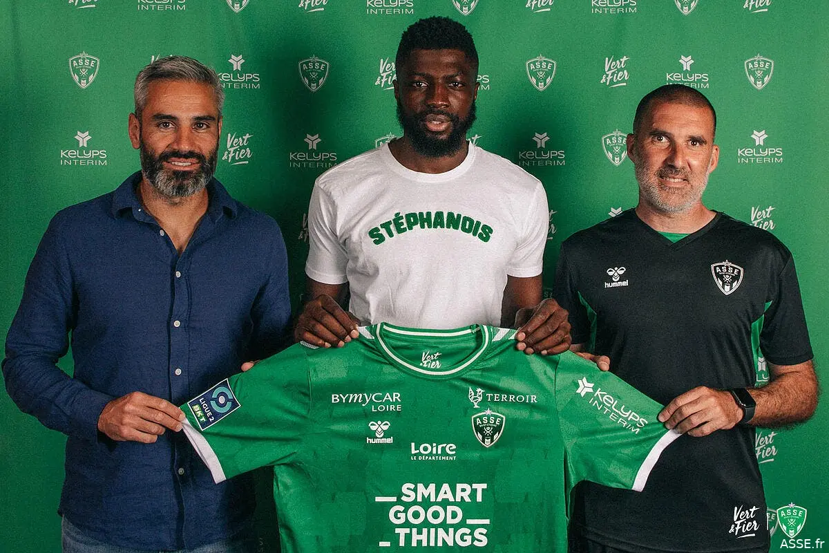 l asse signe son attaquant vedette ibrahim sissoko est vert 488993955 362514