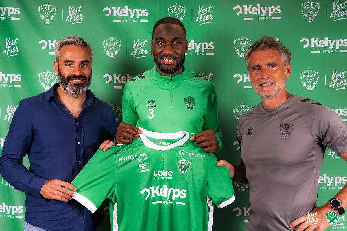 officiel mickael nade prolonge a l asse mickael nade reste vert 1916709336 378858